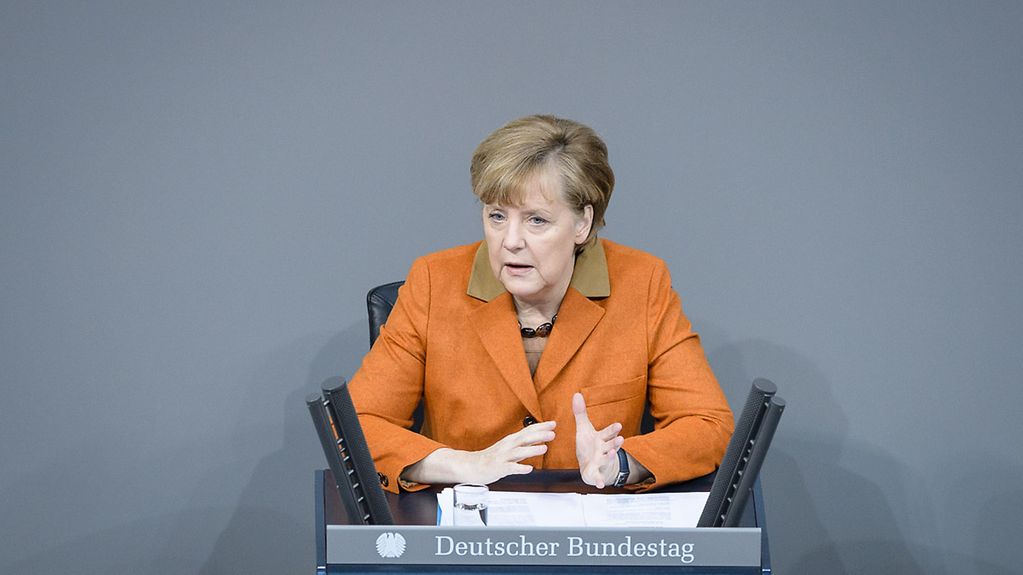 Bundeskanzlerin Angela Merkel bei ihrer Regierungserklärung im Deutschen Bundestag.