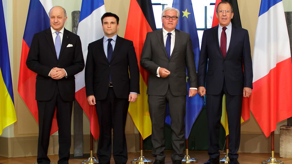 Les quatre ministres des Affaires étrangères Laurent Fabius, Pavlo Klimkine, Frank-Walter Steinmeier et Sergueï Lavrov