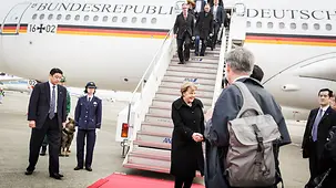 Begrüßung auf dem Tokioer Flughafen.