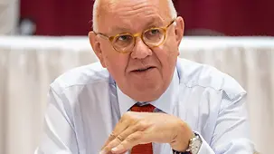 Porträt Peter Strohschneider.