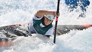 Im Wildwasser-Kanal von Tokio setzt sich die Slalom-Kanutin Ricarda Funk gegen starke Konkurrenz durch und erfüllt sich ihren Traum vom olympischen Gold. 