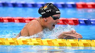 Verena Schott schwimmt zu Bronze.