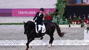 Regine Mispelkamp auf Highlander Delight's.