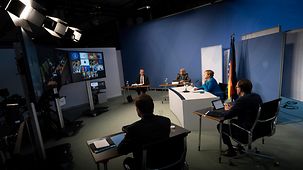 Bundeskanzlerin Angela Merkel bei einer Videokonferenz.