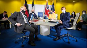 Bundeskanzlerin Angela Merkel beim G20-Gipfel mit Emmanuel Macron, Frankreichs Präsident, US-Präsident Joe Biden und Boris Johnson, Großbritanniens Premierminister.