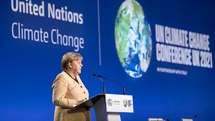 Bundeskanzlerin Angela Merkel spricht auf der 26. UN-Klimakonferenz