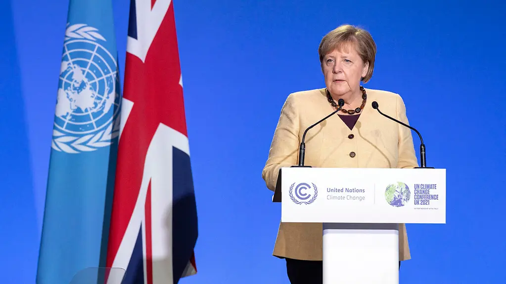 Bundeskanzlerin Angela Merkel spricht auf der Weltklimakonferenz COP26.