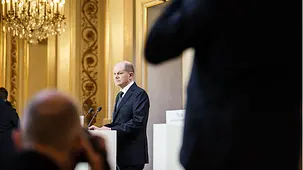 Bundeskanzler Olaf Scholz während einer Pressekonferenz.