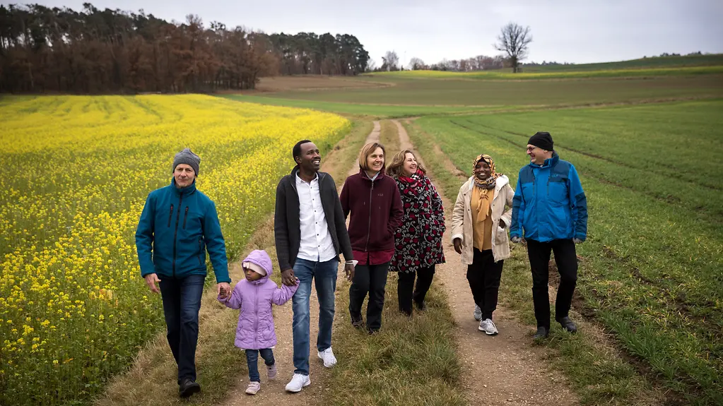 Mentorinnen und Mentoren begleiten beim Ankommen