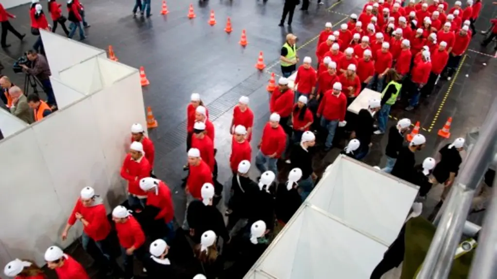 Untersuchung des Projekts Hermes zu Fußgängerströmen in einer Messehalle