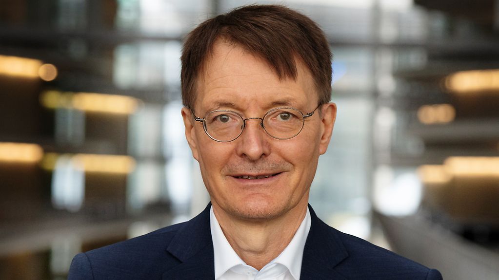 Portrait - Prof. Dr. Karl Lauterbach, Bundesminister für Gesundheit