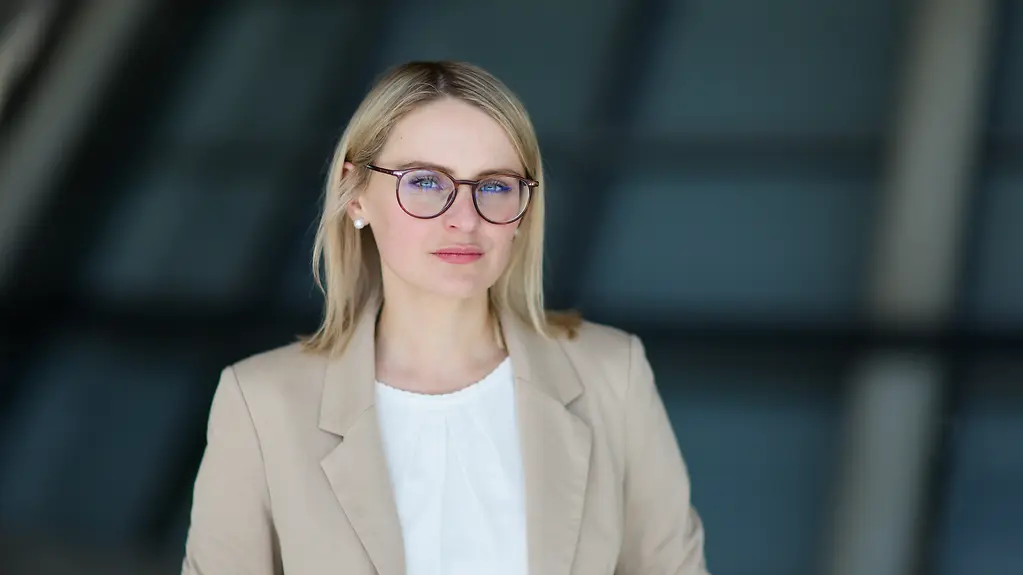 Porträtfoto Querformat Bildnachweis Anna Voelske