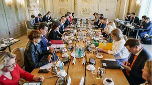 Kabinettsitzung im Schloss Meseberg.