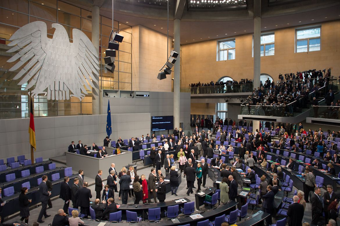 Vue d'ensemble du Bundestag réuni en assemblée plénière
