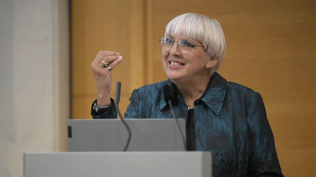 Kulturstaatsministerin Roth beim 11. Kulturpolitischen Bundeskongress „Die Kunst der Demokratie“