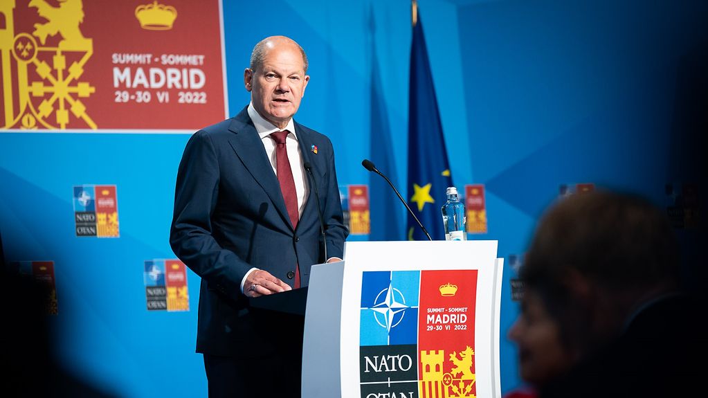 Bundeskanzler Scholz bei der Pressekonferenz nach dem NATO-Gipfel in Madrid.