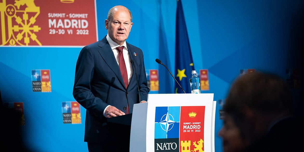 Le chancelier fédéral Olaf Scholz lors de la conférence de presse donnée à l’issue du sommet de l’OTAN à Madrid