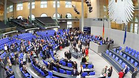 Alle Gesetze, die im Bundestag beschlossen werden, werden auf Nachhaltigkeit überprüft. 