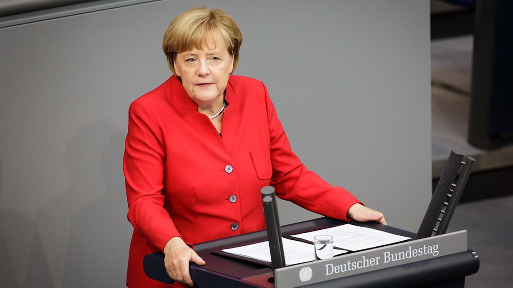 Bundeskanzlerin Angela Merkel bei ihre Rede im Bundestag zum Haushalt 2017.