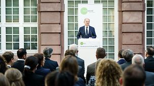 Federal Chancellor Olaf Scholz at the startsocial prize giving event.