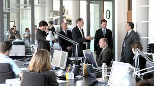 The photo shows Federal Chancellor Gerhard Schröder during a visit to the Federal Press Office.