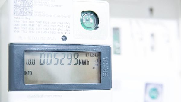 digitaler Stromzähler mit Smart Meter