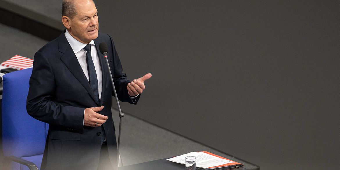 Federal Chancellor Scholz during government question time in the Bundestag.