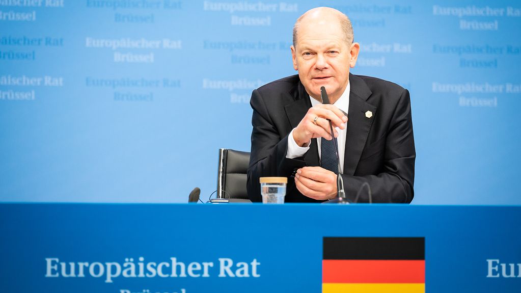 Federal Chancellor Scholz holds a press briefing following the European Council meeting.