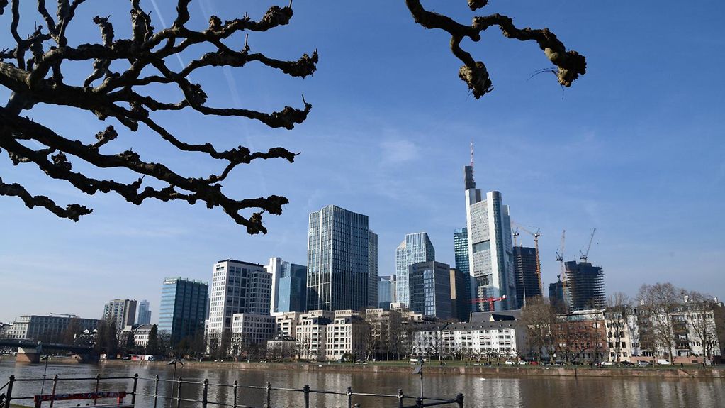 Die Skyline von Frankfurt am Main.