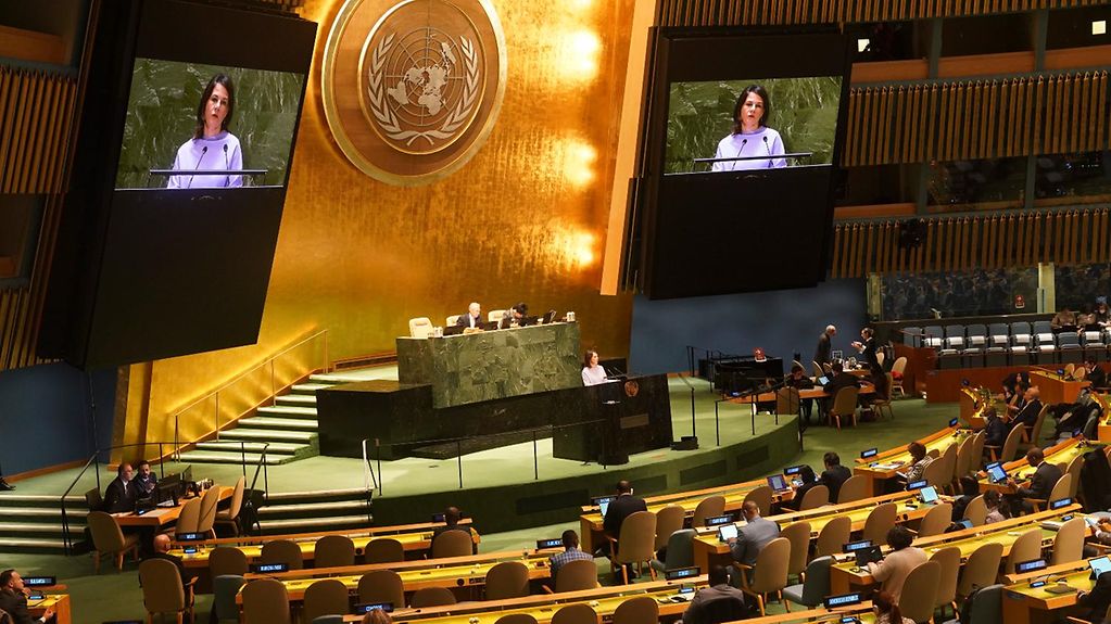 Außenministerin Baerbock bei ihrer Rede vor der UN-Generalversammlung am 23.2.2023