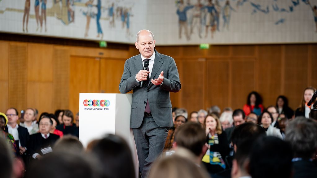 Le chancelier fédéral Olaf Scholz s’exprime lors du Global Solutions Summit 2023 à Berlin.