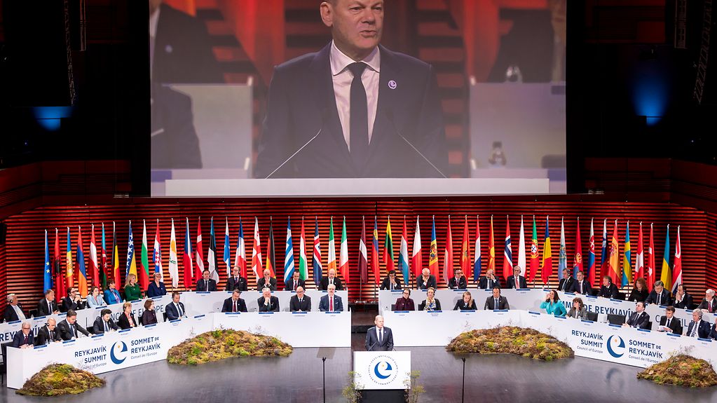 Federal Chancellor Scholz during his speech at the Council of Europe Summit in Reykjavik.