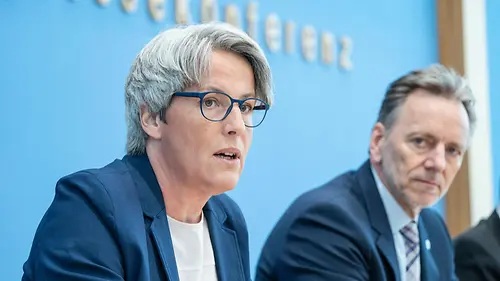www.bundesregierung.de