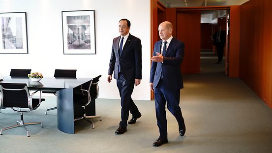 Le chancelier fédéral Olaf Scholz et le président chypriote Nikos Christodoulides à la Chancellerie fédérale