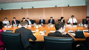 Bundeskanzler Olaf Scholz im Kabinett