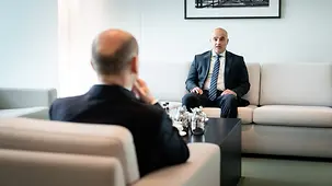Bundeskanzler Olaf Scholz mit Dimitar Kovacevski, Ministerpräsident der Republik Nordmazedonien.