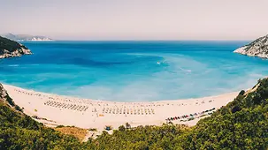 Panorama vom Myrtos Beach auf Kefalonia.
