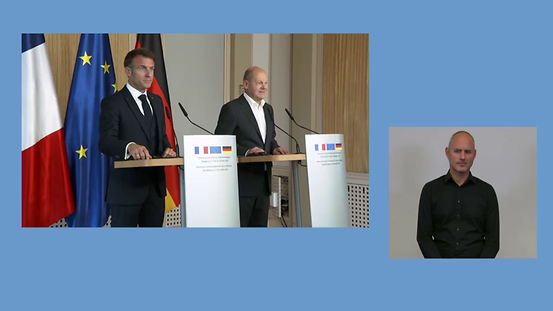 Bundeskanzler Scholz und der französische Präsident Emanuel Macron bei der gemeinsamen Pressekonferenz
