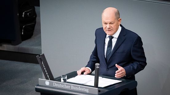 Le chancelier fédéral Olaf Scholz s'exprime au Bundestag.