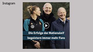 Der Frauenfußball hat in Deutschland Karriere gemacht, viele fiebern mit - auch der Bundeskanzler! Er war zu Besuch bei der DFB-Nationelf in Frankfurt. 