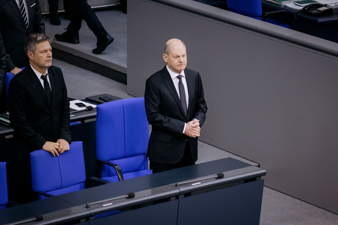 Federal Chancellor Olaf Scholz next to Robert Habeck, Federal Minister for Economic Affairs and Climate Action, in the Bundestag during the Bundestag debate on ‘Fulfilling historical responsibility – protecting Jewish life in Germany’.