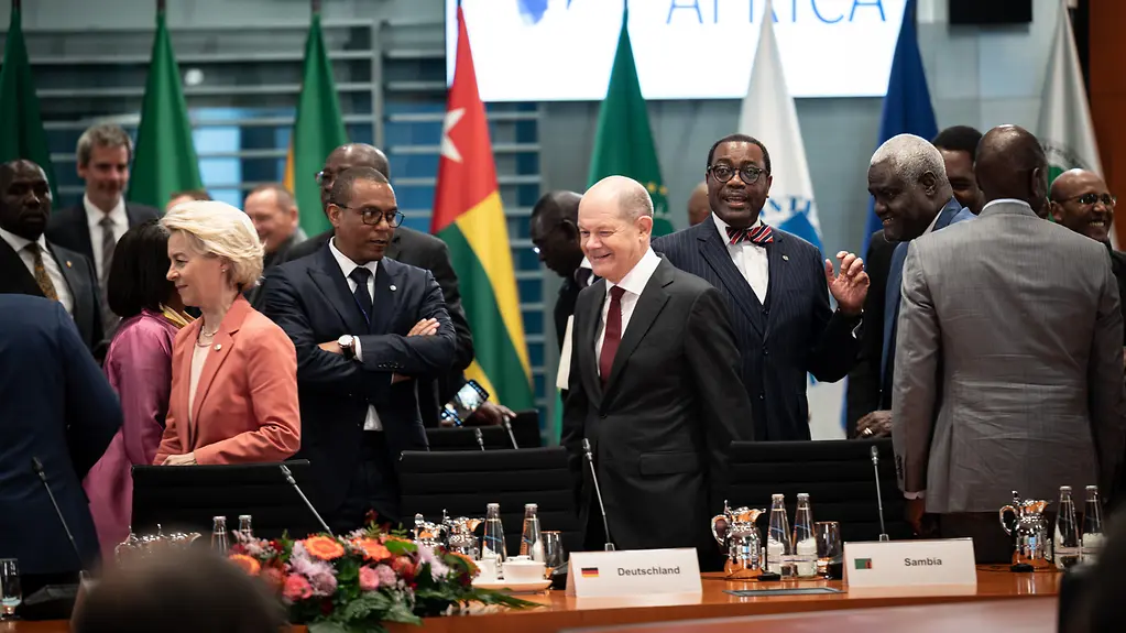 Le chancelier fédéral Olaf Scholz à la conférence « Compact with Africa » du G20