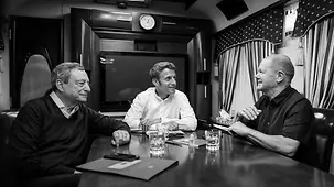 Bundeskanzler Scholz mit Draghi und Macron auf dem Weg nach Kiew.