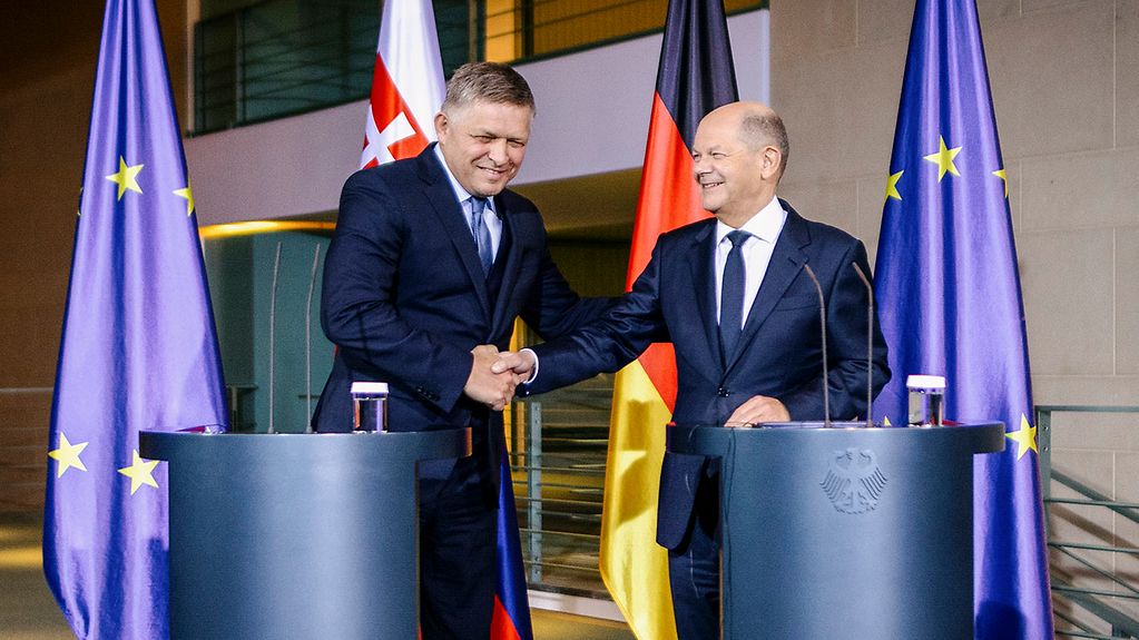 Le chancelier fédéral Olaf Scholz lors de la visite du premier ministre slovaque Robert Fico mercredi à Berlin