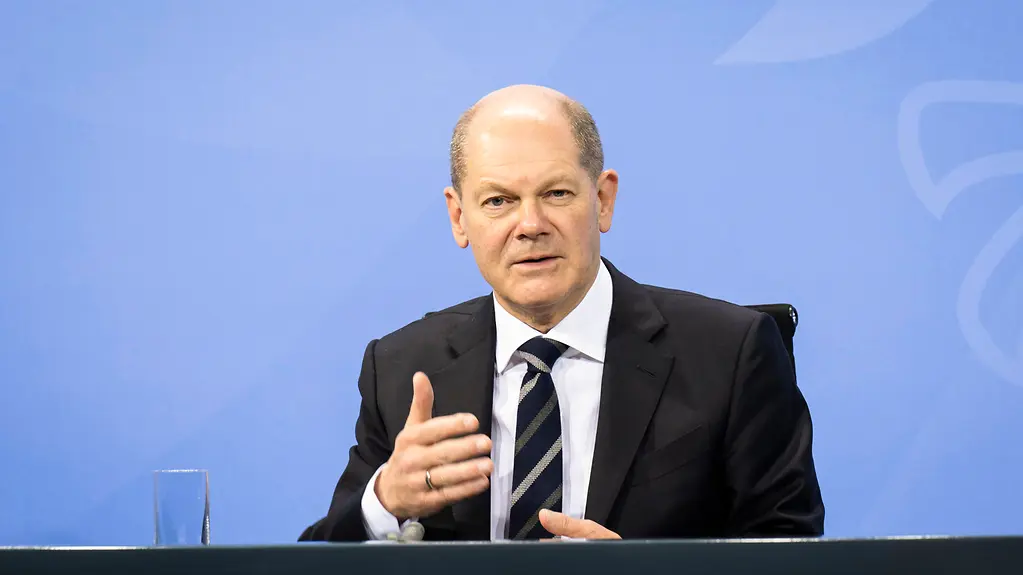 Bundeskanzler Olaf Scholz bei einer Pressekonferenz 