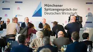 Bundeskanzler Olaf Scholz beim Spitzengespräch der Deutschen Wirtschaft.