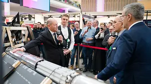 Bundeskanzler Olaf Scholz bei Internationaler Handwerksmesse in München.