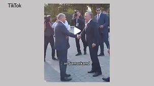 Erste Eindrücke sind ja oft ziemlich prägend. Auf seiner ersten Reise als #Bundeskanzler nach Zentralasien hat #OlafScholz große Herzlichkeit erfahren. #Kanzler #Usbekistan #Kasachstan 