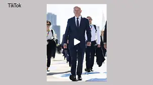 Not here for sightseeing. #Bundeskanzler #OlafScholz #kanzler #newyork #unitednations 