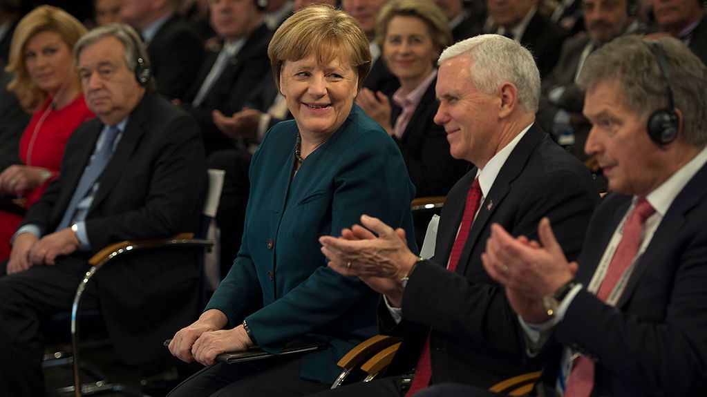 Bundeskanzlerin Angela Merkel und US-Vizepräsident Mike Pence